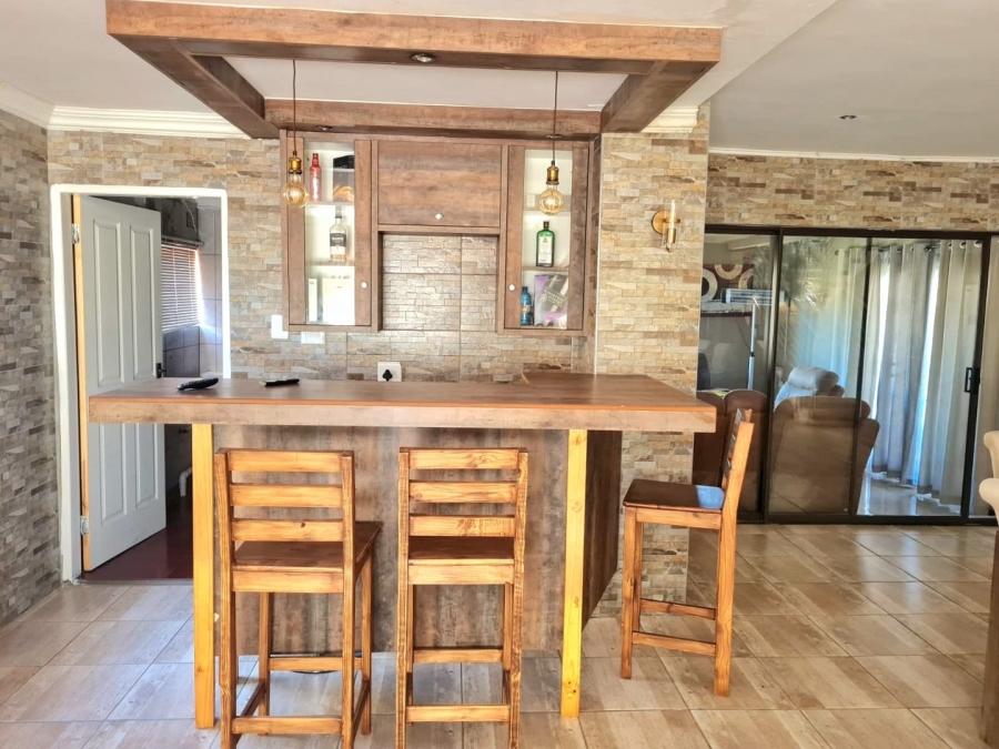 5 Bedroom Property for Sale in Fauna Free State